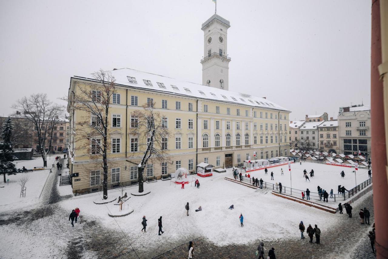 View On Rynok Square Apartments Lviv Eksteriør billede
